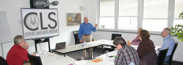 The first Certified Lubrication Specialist in Italy is from Mecoil